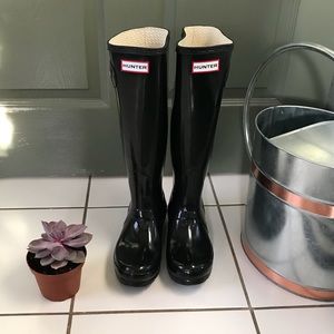 Hunter Boots with socks!